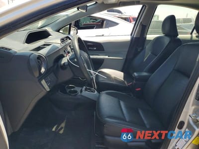 Zdjęcie 7 z 12 samochodu: 2012 TOYOTA PRIUS C FOUR VIN:JTDKDTB3XC1014749 - miniatura