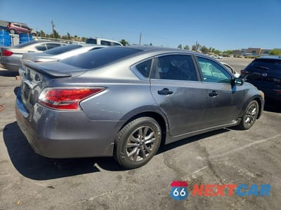 Trzecie zdjęcie samochodu z tyłu: 2015 NISSAN ALTIMA 2.5 S VIN:1N4AL3AP8FC477426 - miniatura