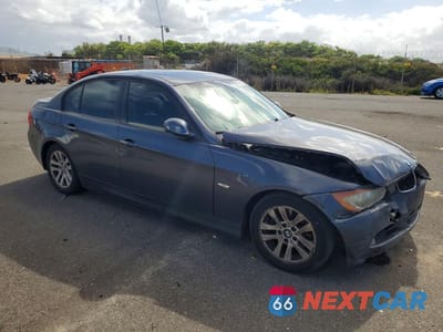 Czwarte zdjęcie samochodu z boku: 2006 BMW 325 I VIN:WBAVB13566KX65575 - miniatura