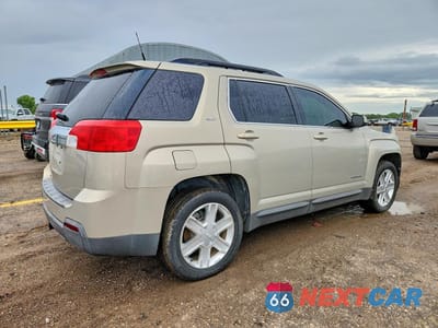 Trzecie zdjęcie samochodu z tyłu: 2010 GMC TERRAIN SLT VIN:2CTALFEW1A6352643 - miniatura