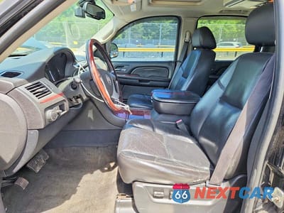Zdjęcie 7 z 13 samochodu: 2007 CADILLAC ESCALADE LUXURY VIN:1GYFK638X7R222411 - miniatura