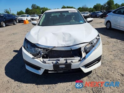Piąte zdjęcie samochodu w środku: 2017 HONDA CIVIC LX VIN:2HGFC2F59HH565128 - miniatura