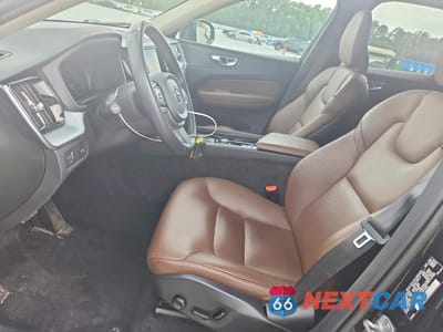 Zdjęcie 7 z 13 samochodu: 2020 VOLVO XC60 T5 MOMENTUM VIN:YV4102RK4L1553752 - miniatura