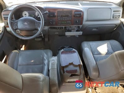 Zdjęcie 8 z 12 samochodu: 2005 FORD F250 SUPER DUTY VIN:1FTSW21P05ED38295 - miniatura