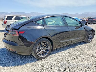 Trzecie zdjęcie samochodu z tyłu: 2022 TESLA MODEL 3 VIN:5YJ3E1EA6NF330031 - miniatura
