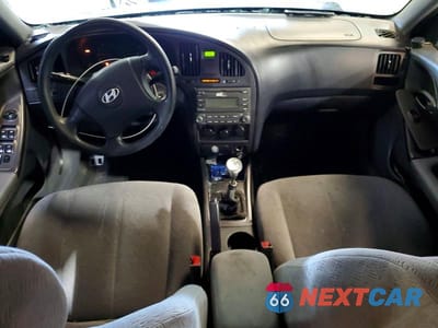 Zdjęcie 8 z 12 samochodu: 2005 HYUNDAI ELANTRA GLS VIN:KMHDN46D05U006123 - miniatura
