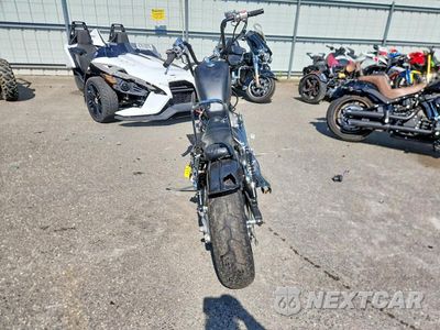 Czwarte zdjęcie samochodu z boku: 1994 HONDA VT1100 C VIN:1HFSC1811RA803805 - miniatura