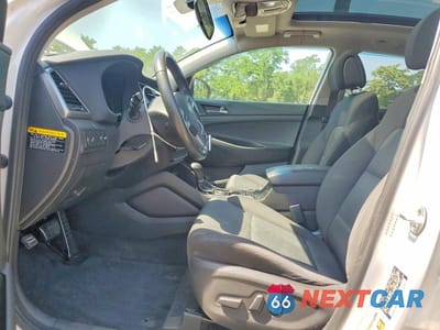 Zdjęcie 7 z 13 samochodu: 2017 HYUNDAI TUCSON NIGHT VIN:KM8J33A29HU535003 - miniatura