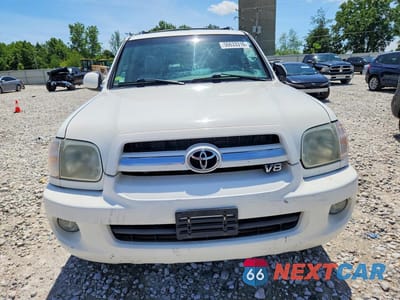 Piąte zdjęcie samochodu w środku: 2005 TOYOTA SEQUOIA LIMITED VIN:5TDBT48A45S252164 - miniatura