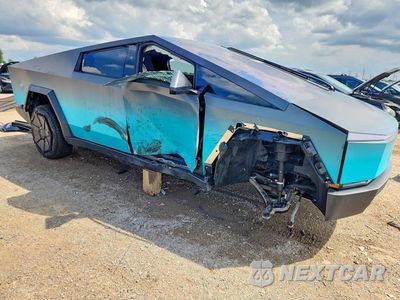 Czwarte zdjęcie samochodu z boku: 2024 TESLA CYBERTRUCK VIN:7G2CEHEE5RA056042 - miniatura