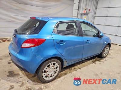 Trzecie zdjęcie samochodu z tyłu: 2012 MAZDA MAZDA2 VIN:JM1DE1KYXC0139231 - miniatura
