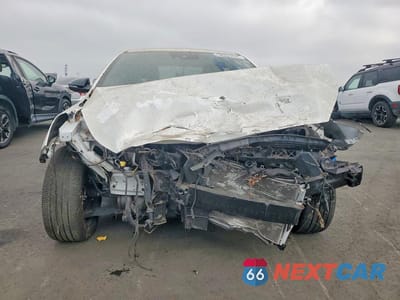 Piąte zdjęcie samochodu w środku: 2023 KIA FORTE GT LINE VIN:3KPF54AD4PE593013 - miniatura