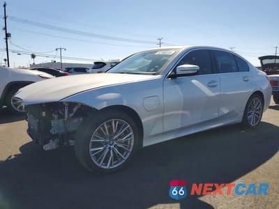 2024 BMW 330E 3MW39FF04R8E41465 - główne zdjęcie licytacji z USA - miniatura