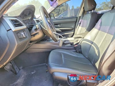 Zdjęcie 7 z 12 samochodu: 2014 BMW 320 I XDRIVE VIN:WBA3C3G58ENS67711 - miniatura
