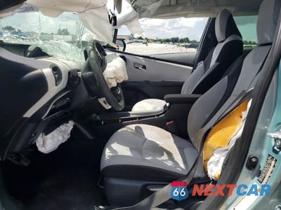 Zdjęcie 7 z 13 samochodu: 2016 TOYOTA PRIUS TWO ECO VIN:JTDKARFU6G3007662 - miniatura