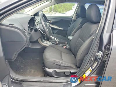 Zdjęcie 7 z 12 samochodu: 2013 TOYOTA COROLLA S VIN:2T1BU4EEXDC008045 - miniatura