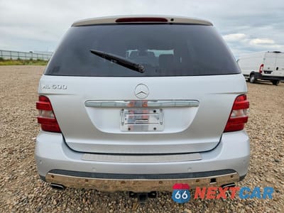Zdjęcie 6 z 14 samochodu: 2006 MERCEDES-BENZ ML 500 VIN:4JGBB75E66A000647 - miniatura