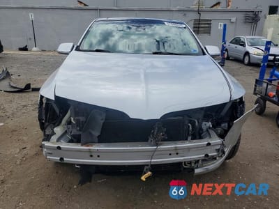 Piąte zdjęcie samochodu w środku: 2016 LINCOLN MKT VIN:2LMHJ5AT7GBL03193 - miniatura