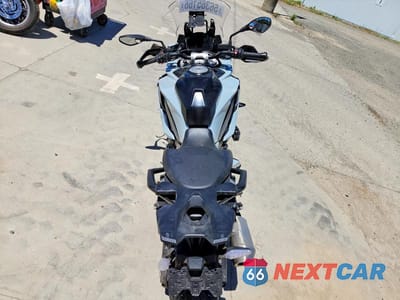 Zdjęcie 6 z 9 samochodu: 2020 BMW S 1000 XR VIN:WB10E4303LZJ83847 - miniatura