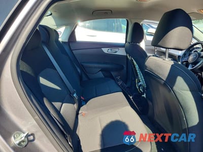 Zdjęcie 10 z 13 samochodu: 2023 KIA FORTE LXS VIN:3KPF24AD4PE531166 - miniatura