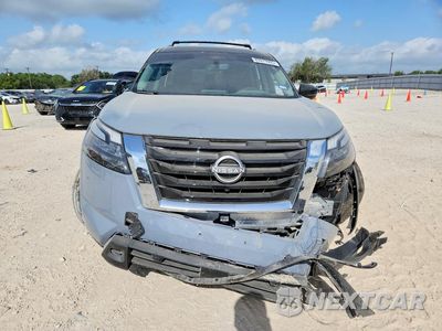 Piąte zdjęcie samochodu w środku: 2025 NISSAN PATHFINDER PLATINUM VIN:5N1DR3DG5SC295223 - miniatura