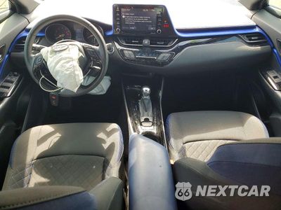 Zdjęcie 8 z 13 samochodu: 2020 TOYOTA C-HR XLE VIN:NMTKHMBX1LR105911 - miniatura