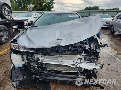 Piąte zdjęcie samochodu w środku: 2018 TOYOTA CAMRY SE VIN:JTNB11HK0J3023663 - miniatura