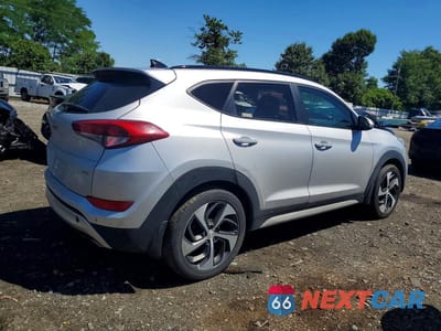 Trzecie zdjęcie samochodu z tyłu: 2018 HYUNDAI TUCSON VALUE VIN:KM8J3CA24JU687311 - miniatura