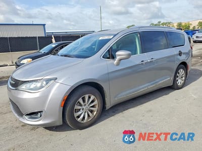 2018 CHRYSLER PACIFICA 2C4RC1BG7JR110646 - główne zdjęcie licytacji z USA - miniatura