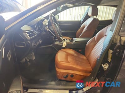 Zdjęcie 7 z 12 samochodu: 2018 MASERATI GHIBLI S VIN:ZAM57YTL7J1293294 - miniatura