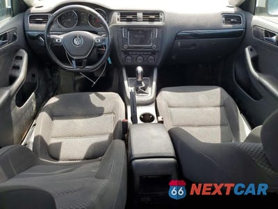 Zdjęcie 8 z 12 samochodu: 2016 VOLKSWAGEN JETTA COMFORTLINE VIN:3VWD07AJ7GM388642 - miniatura