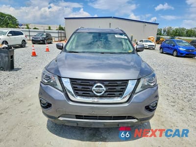 Piąte zdjęcie samochodu w środku: 2018 NISSAN PATHFINDER SV VIN:5N1DR2MM0JC663273 - miniatura