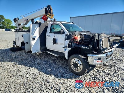 Czwarte zdjęcie samochodu z boku: 2023 CHEVROLET SILVERADO MEDIUM DUTY VIN:1HTKJPVM4PH394241 - miniatura