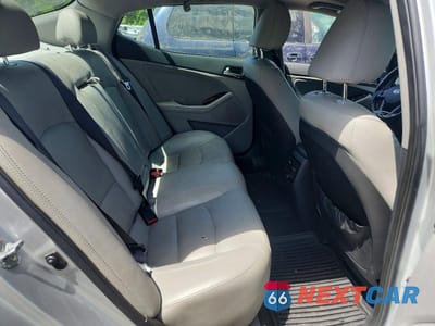 Zdjęcie 10 z 12 samochodu: 2012 KIA OPTIMA EX VIN:5XXGN4A71CG043185 - miniatura