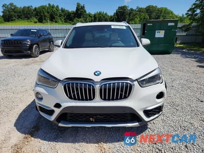 Piąte zdjęcie samochodu w środku: 2017 BMW X1 SDRIVE28I VIN:WBXHU7C30HP924546 - miniatura