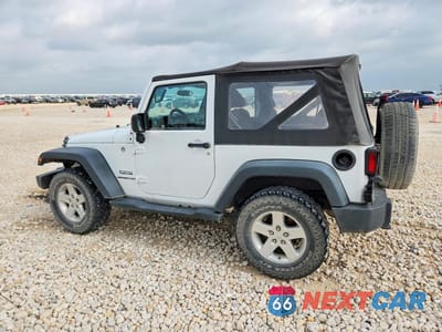 Drugie zdjęcie samochodu z przodu: 2015 JEEP WRANGLER SPORT VIN:1C4AJWAG1FL601375 - miniatura