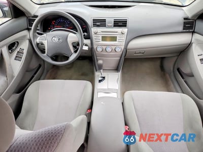 Zdjęcie 8 z 12 samochodu: 2010 TOYOTA CAMRY LE VIN:4T1BF3EK8AU093326 - miniatura