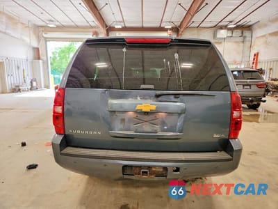 Zdjęcie 6 z 13 samochodu: 2010 CHEVROLET SUBURBAN K1500 LT VIN:1GNUKJE3XAR200490 - miniatura