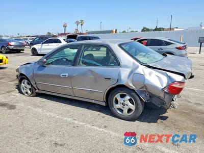 Drugie zdjęcie samochodu z przodu: 2000 HONDA ACCORD EX VIN:JHMCG6685YC005437 - miniatura