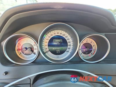 Zdjęcie 9 z 12 samochodu: 2014 MERCEDES-BENZ C 350 4MATIC VIN:WDDGJ8JB1EG195556 - miniatura