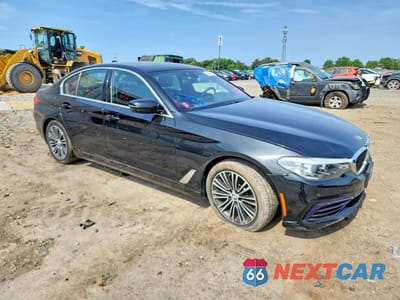 Czwarte zdjęcie samochodu z boku: 2019 BMW 530 XI VIN:WBAJA7C51KWW08690 - miniatura