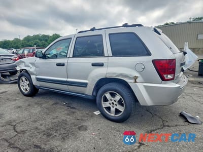 Drugie zdjęcie samochodu z przodu: 2005 JEEP GRAND CHEROKEE LAREDO VIN:1J4GR48K35C538077 - miniatura