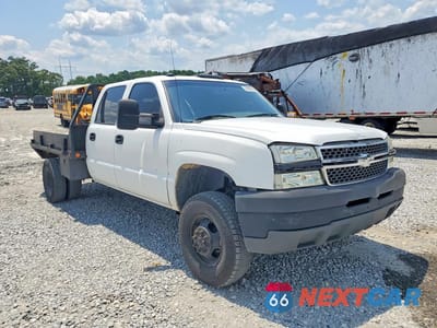 Czwarte zdjęcie samochodu z boku: 2004 CHEVROLET SILVERADO K3500 VIN:1GCJK33284F223001 - miniatura