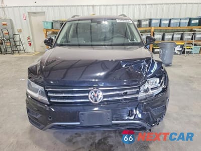 Piąte zdjęcie samochodu w środku: 2020 VOLKSWAGEN TIGUAN SE VIN:3VV2B7AX1LM068401 - miniatura