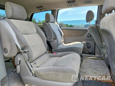 Zdjęcie 11 z 13 samochodu: 2008 TOYOTA SIENNA VIN:5TDZK23C18S181010 - miniatura