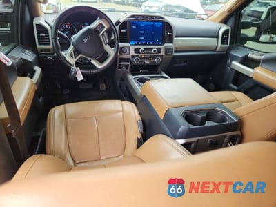 Zdjęcie 8 z 13 samochodu: 2022 FORD F350 SUPER DUTY VIN:1FT8W3DT4NEF51971 - miniatura