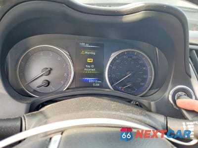 Zdjęcie 9 z 12 samochodu: 2017 INFINITI Q60 3.0T PREMIUM VIN:JN1EV7EK7HM361579 - miniatura