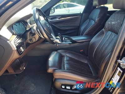 Zdjęcie 7 z 13 samochodu: 2018 BMW 530 XI VIN:WBAJA7C54JWA72108 - miniatura