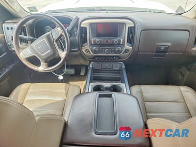 Zdjęcie 8 z 12 samochodu: 2015 GMC SIERRA K2500 DENALI VIN:1GT120E84FF586043 - miniatura