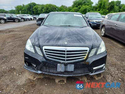 Piąte zdjęcie samochodu w środku: 2013 MERCEDES-BENZ E 350 4MATIC VIN:WDDHF8JB5DA739998 - miniatura